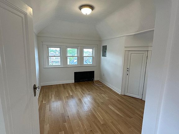 4th image of 1623 Kennellworth Pl Floor 2