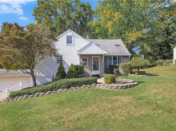 204 Center St, Beaver Falls, PA 15010