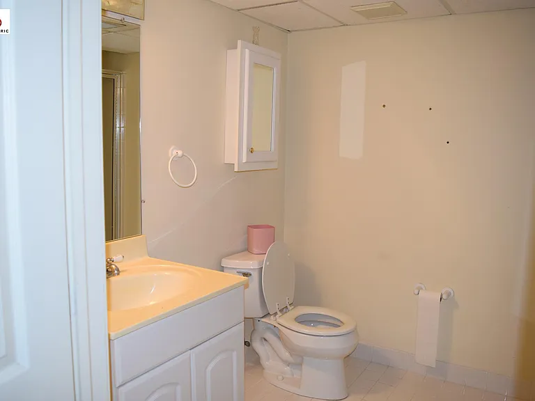1566 Heron Cir — Photo 21