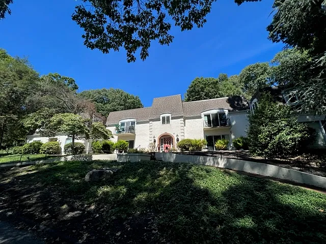 1700 Mountain View Rd — Photo 35
