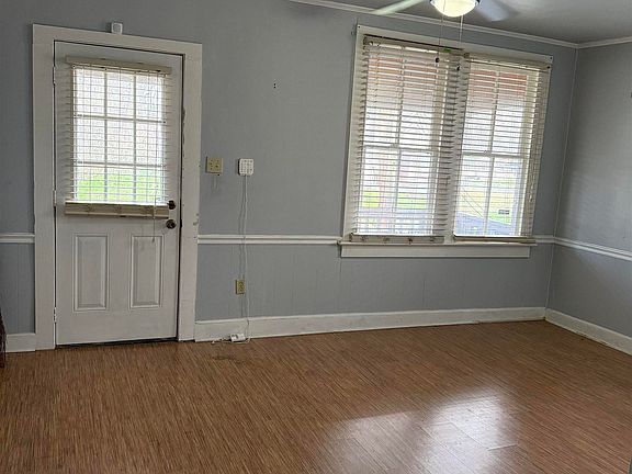 4th image of 2017 Nebraska St