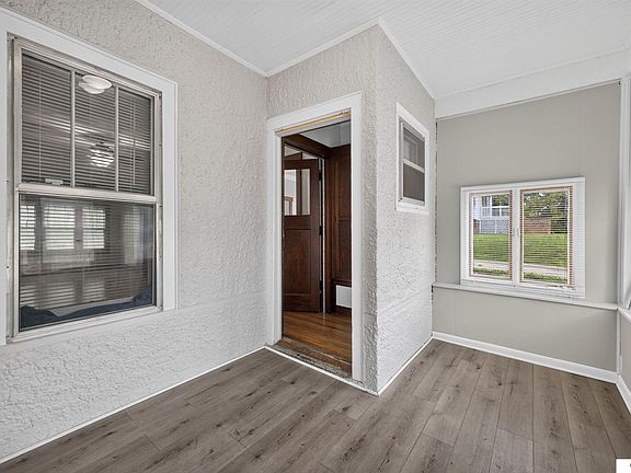 3rd image of 4359 Hamilton St