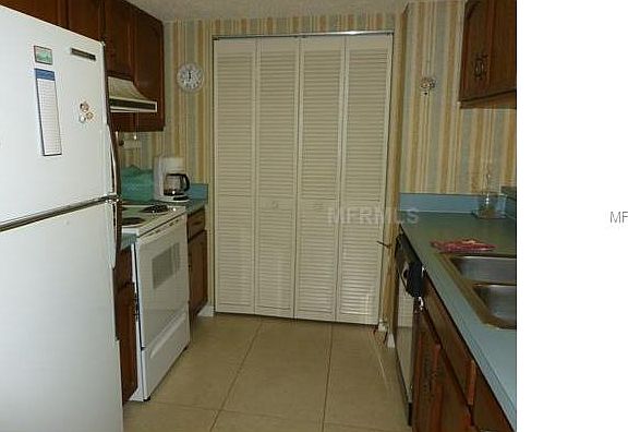 5th image of 25188 Marion Ave #D