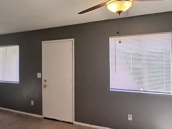 4th image of 25870 Stanford St APT 8B