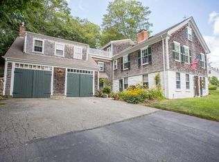13 Horseneck Rd, Dartmouth, MA 02748