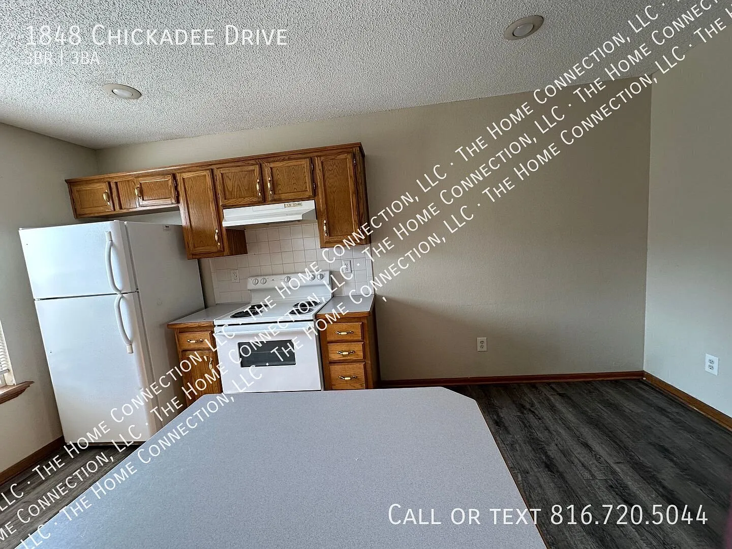 Updated 3 bedroom/2 bath duplex in Liberty! — Photo 3