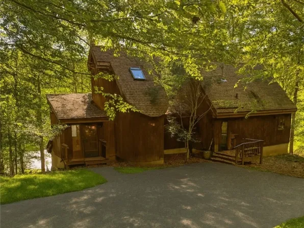 4317 Grantlake Rd, North Chesterfield, VA 23234