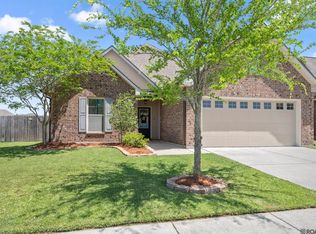 18334 Crows Nest Dr, Prairieville, LA 70769
