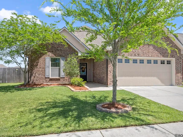 18334 Crows Nest Dr, Prairieville, LA 70769