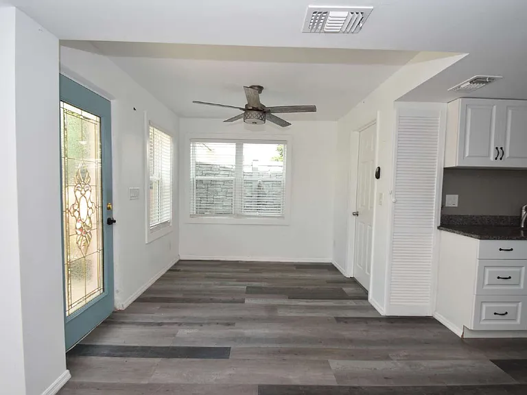 403 N Oleander Ave #B — Photo 18