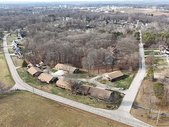3rd image of Shandell Dr