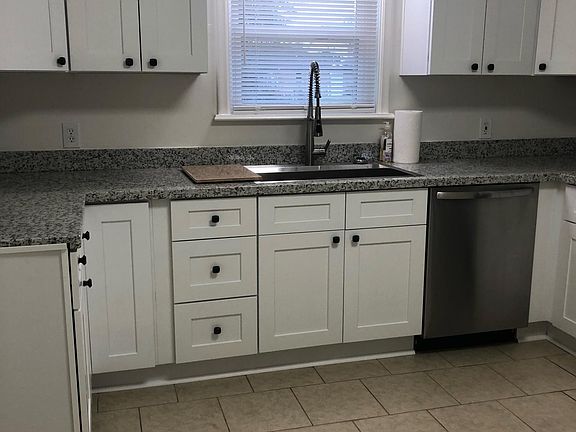 5th image of 3702 Civic St