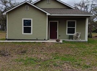 1915 San Antonio St, Rockport, TX 78382