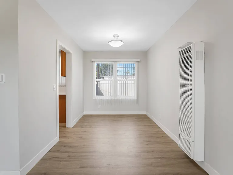 Hollypark Knolls Apartments — Photo 61