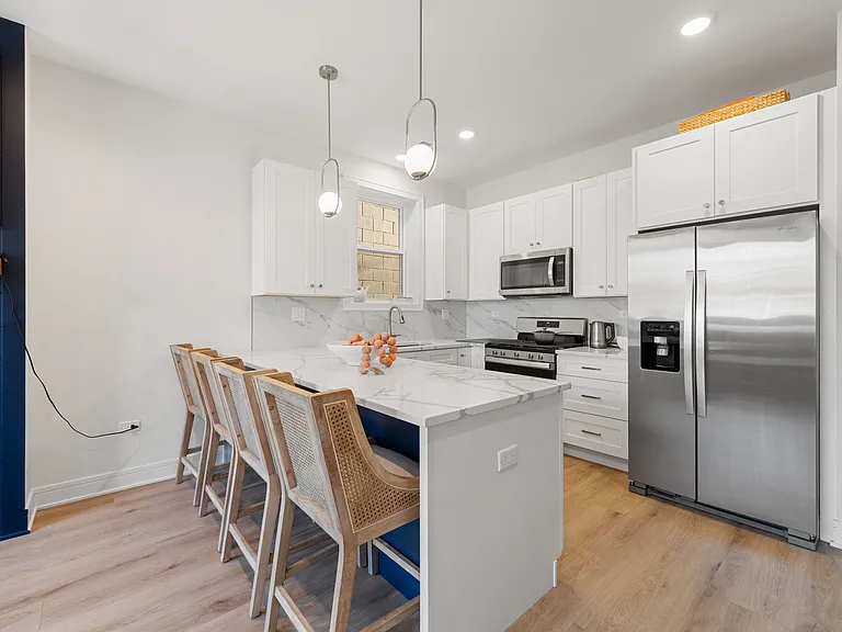 6340 S Drexel Ave #3 — Photo 4