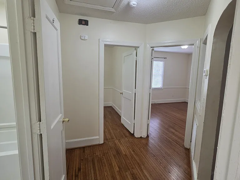 2976 Shady Ln — Photo 9