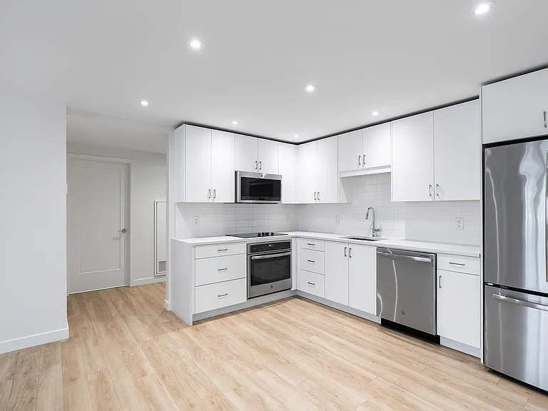 1511 Queen St — Photo 14