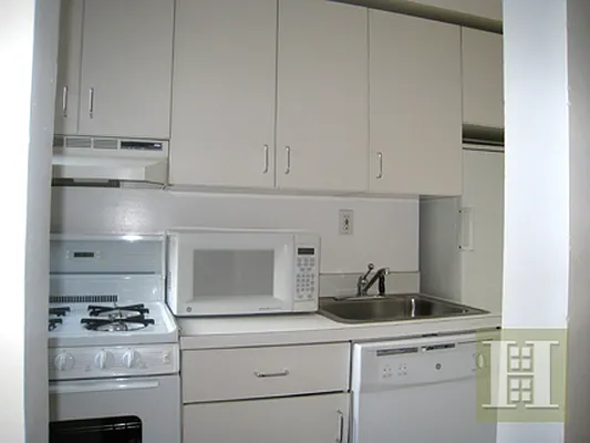 Rented by Halstead Real Estate | media 22