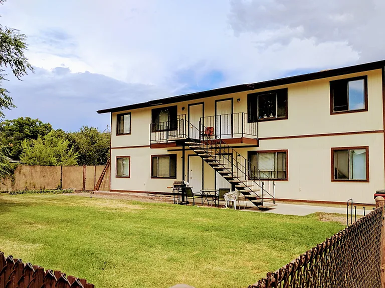 Dawn Dr — Photo 1