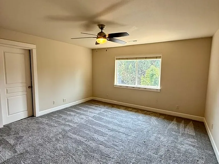 20441 Aberdeen Dr — Photo 18