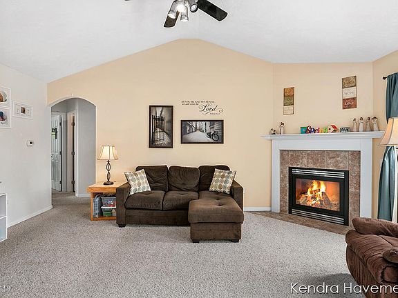 4th image of 2552 Crystal Meadows St SE