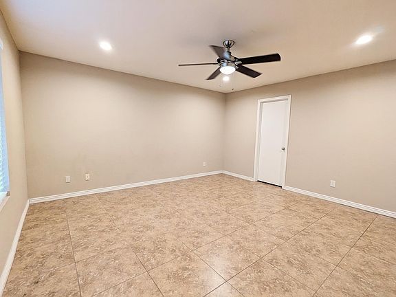 5th image of 11052 E Abilene Ave
