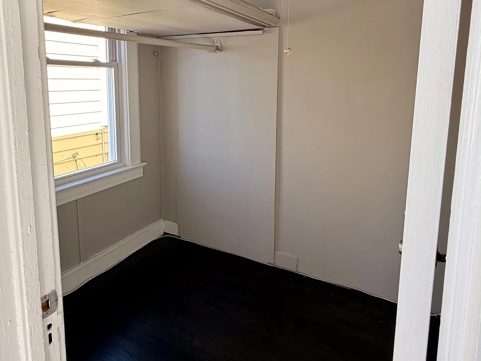 3 bed, 1.0 bath, $2,400 — Photo 4