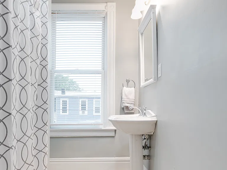 426 Chimborazo Blvd — Photo 14