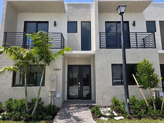 4th image of 13847 SW 261st St #0