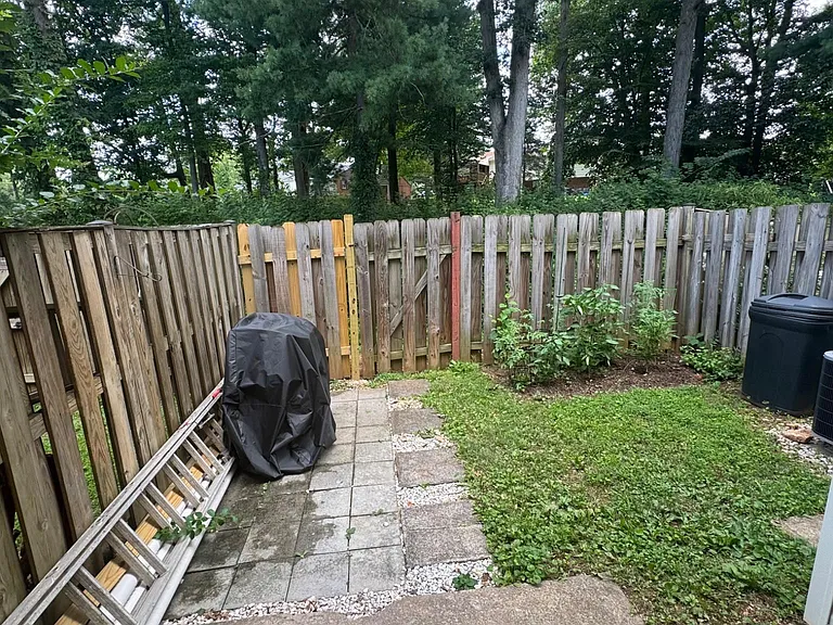 14582 Earlham Ct — Photo 15