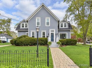 229 E Union Ave, Wheaton, IL 60187