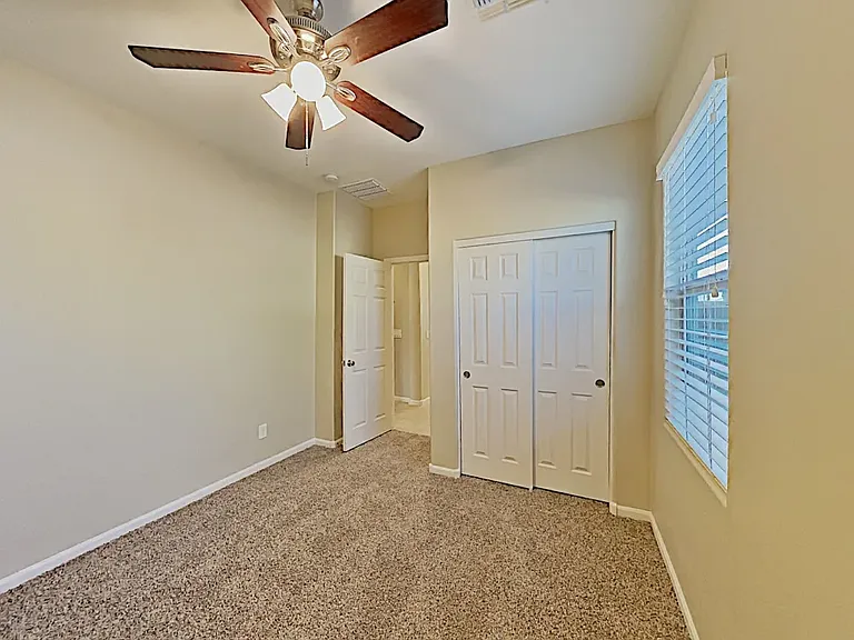 939 S 200th Ln — Photo 6