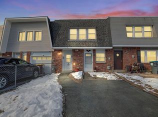 32 Patio Rd, Middletown, NY 10941