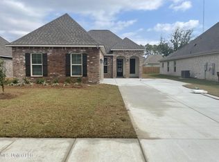 830 Ahoy Dr, Biloxi, MS 39532