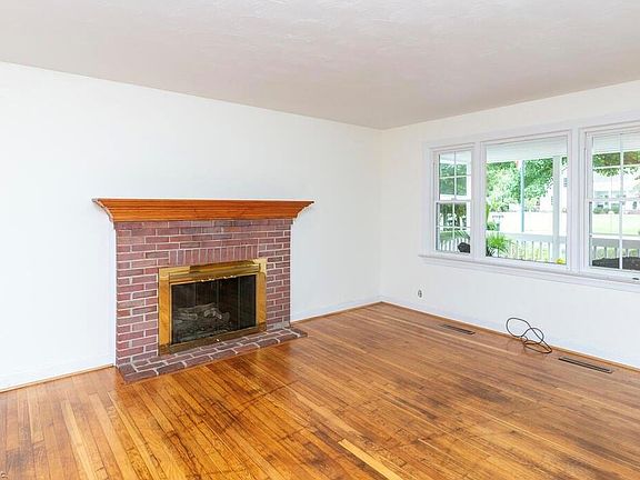 5th image of 503 Old Lakeside Dr