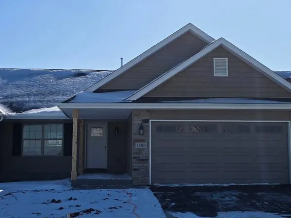 1100 E Birchwood Dr, Beloit, WI 53511