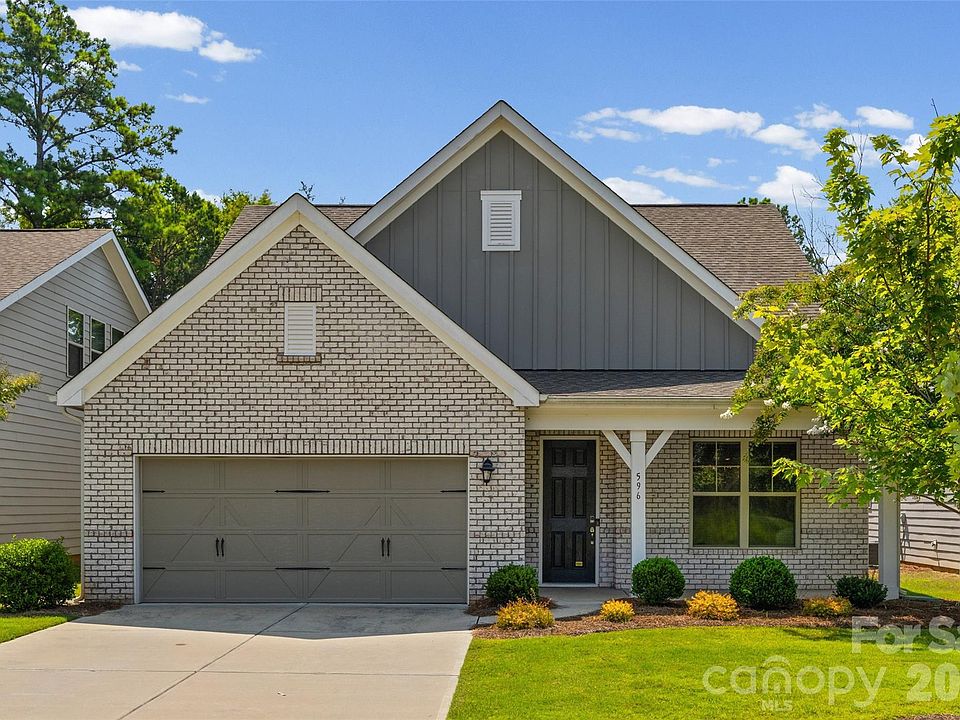 1st image of 596 Rustlewood Way #16