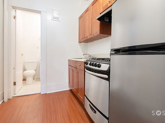 5th image of 36 Horatio St APT 3A