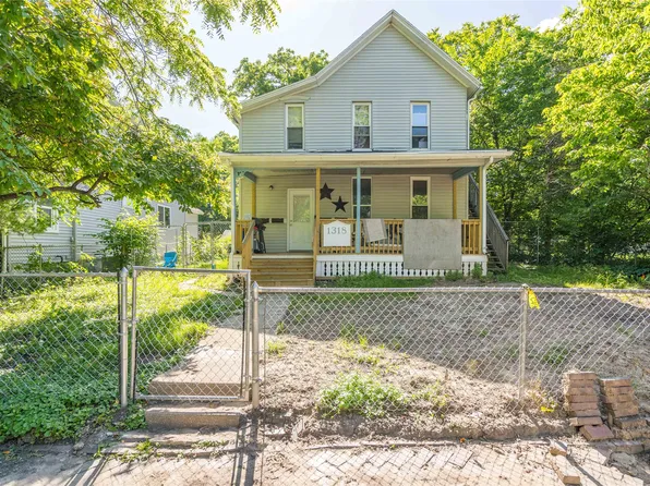 1318 23rd St, Des Moines, IA 50311