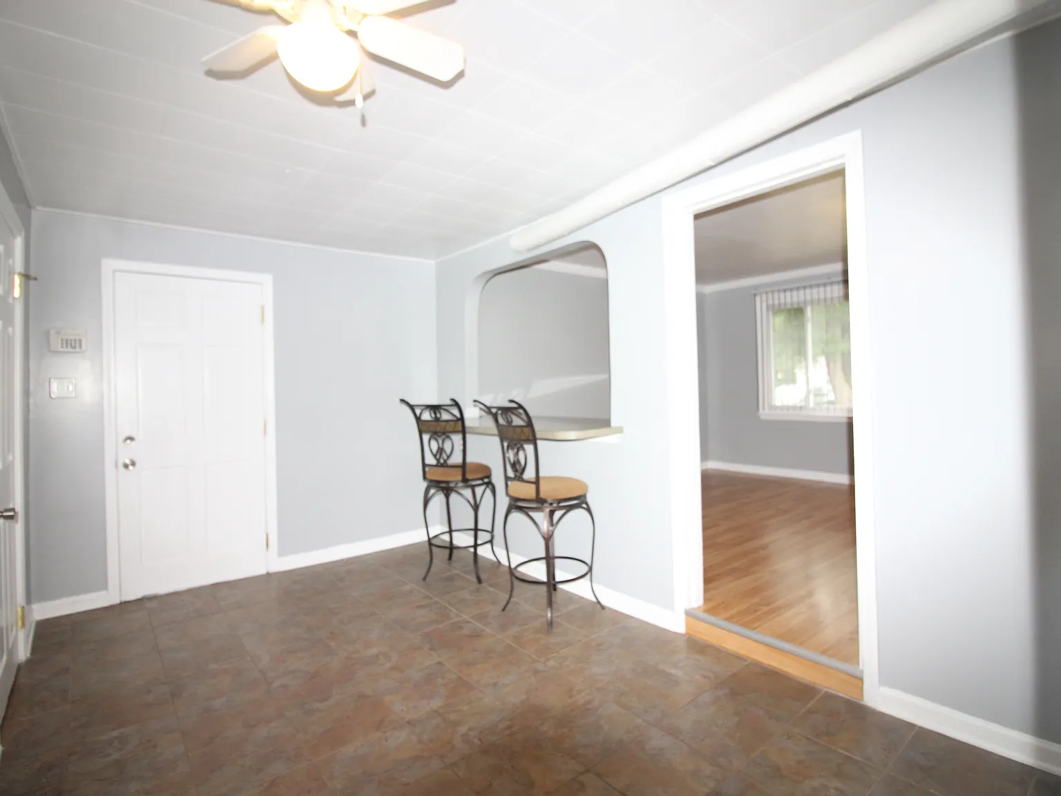 2 bed, 1400 sqft, $1,700 — Photo 3