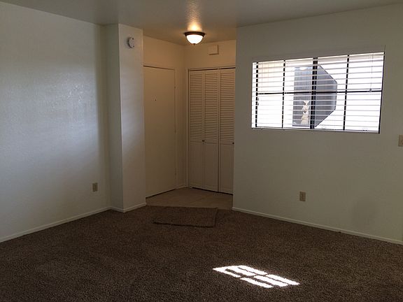 3rd image of 118 Boeker Ave #B