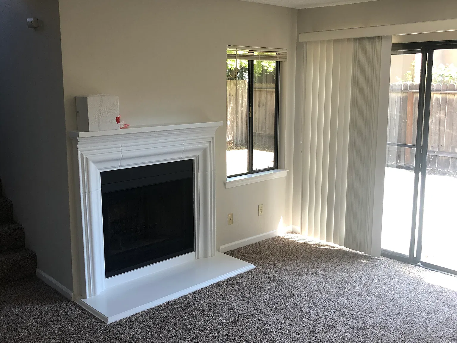 3 bed, 2.5 bath, 1350 sqft, $3,175 — Photo 2