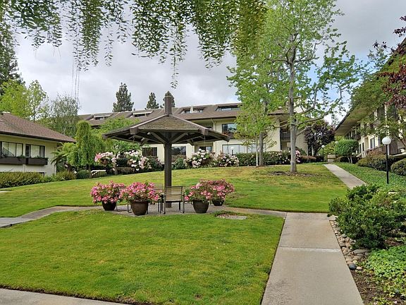 3rd image of 2140 Santa Cruz Ave APT E203