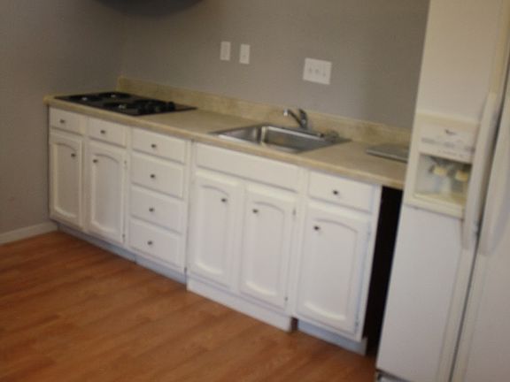 5th image of 2700 Stacy Ln #B
