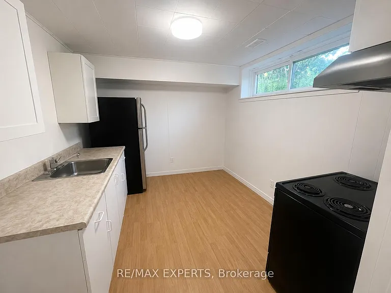 9 Bridlewood Blvd — Photo 8