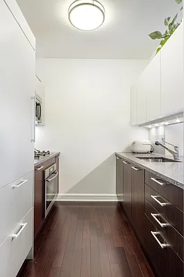 Sold by Nest Seekers International | media 4