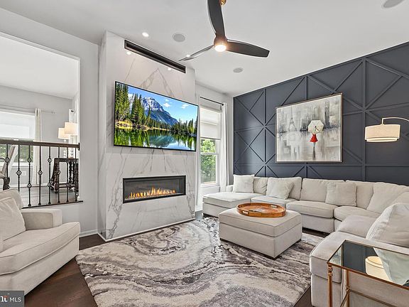 4th image of 7671 Hamelin Ln
