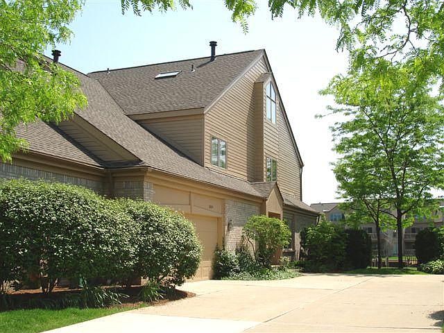 Gorgeous Condo on the Marina!