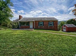 960 Valley Rd, Marysville, PA 17053