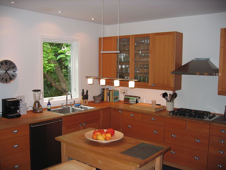 Eat in KitchenwBosch appl.